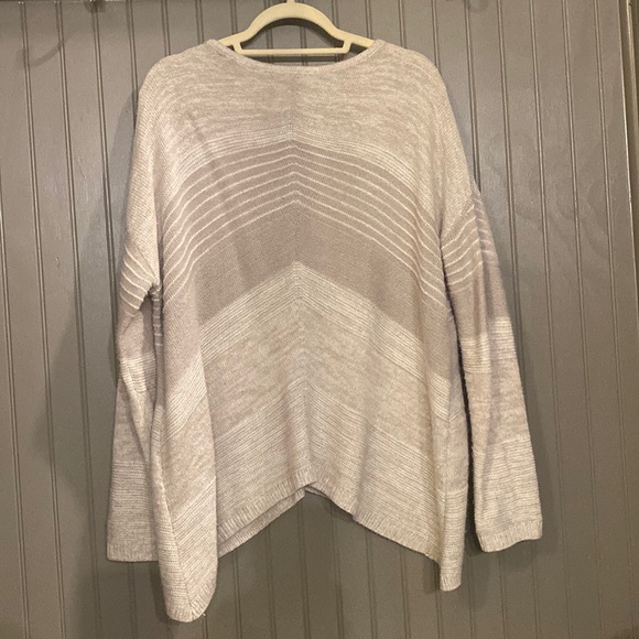 EXPRESS Patterned Asymmetrical Sweater - Picture 2 of 3